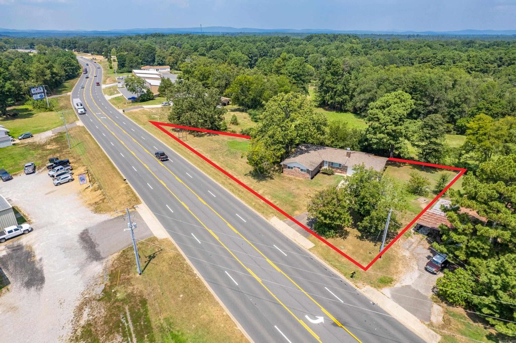 3370 Airport Road, Pearcy, AR 71964