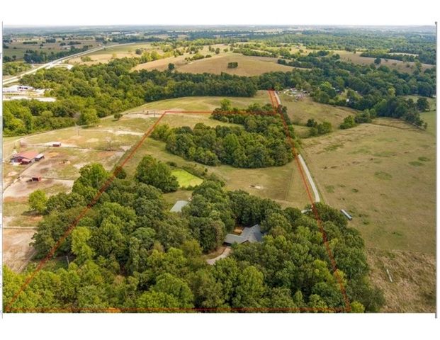 20507 Highway 303, Springdale, AR 72764