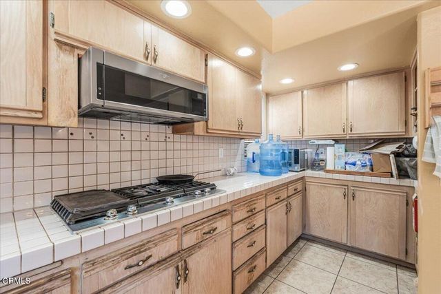 1600 Holly Avenue, Oxnard, CA 93036