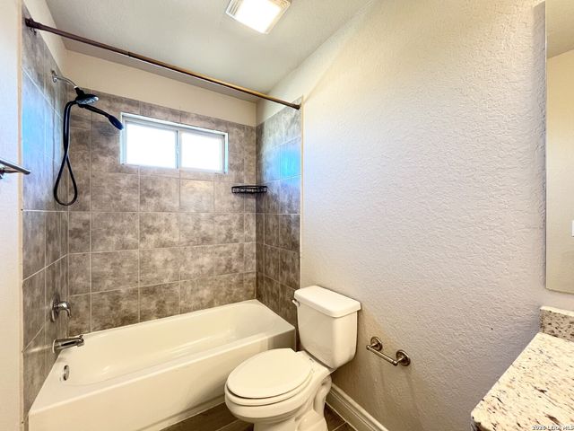 7822 Savannah Brooks, Live Oak, TX 78233