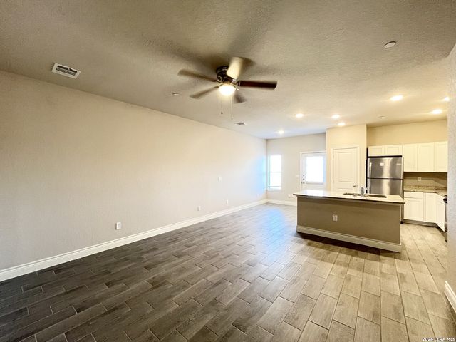 7822 Savannah Brooks, Live Oak, TX 78233