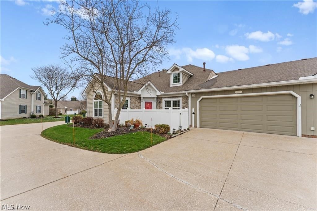 8228 Cyrus Lane, Northfield, OH 44067