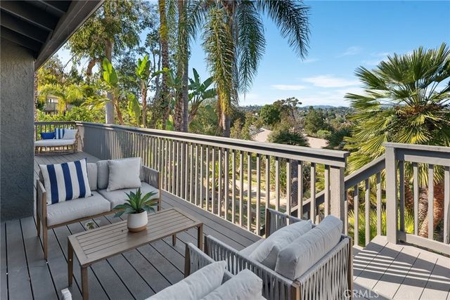 1367 Teepee Drive, Escondido, CA 92027