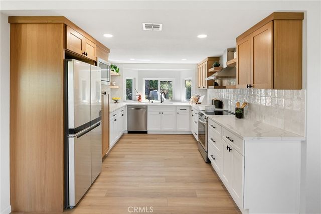 1367 Teepee Drive, Escondido, CA 92027