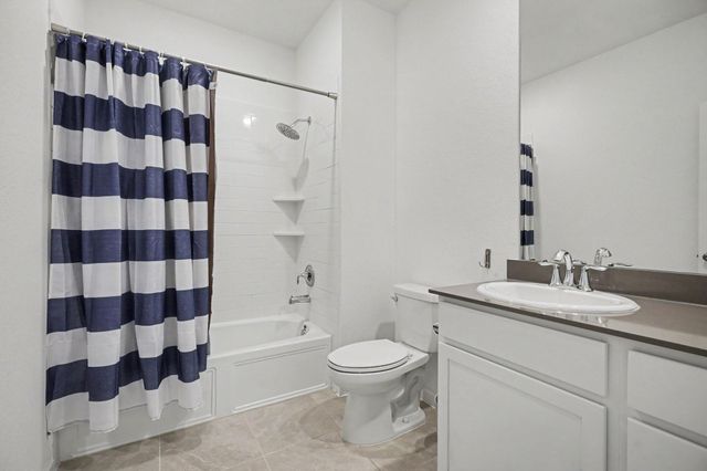 2105 Toyhill Falls Lane, League City, TX 77573