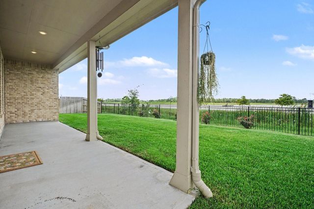 2105 Toyhill Falls Lane, League City, TX 77573