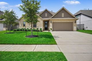 2105 Toyhill Falls Lane, League City, TX 77573