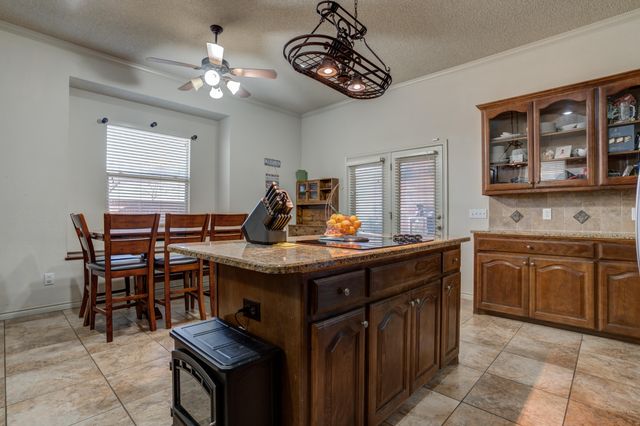 9203 Grover Avenue, Lubbock, TX 79424