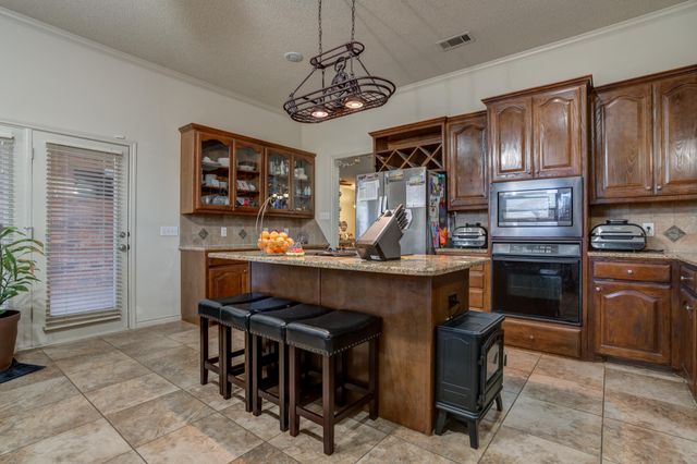 9203 Grover Avenue, Lubbock, TX 79424