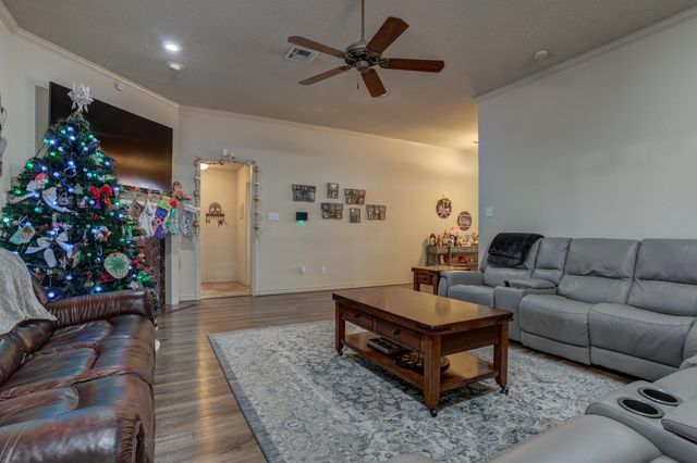 9203 Grover Avenue, Lubbock, TX 79424