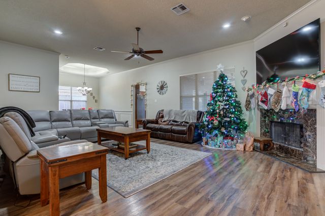 9203 Grover Avenue, Lubbock, TX 79424