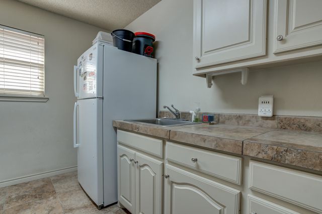 9203 Grover Avenue, Lubbock, TX 79424