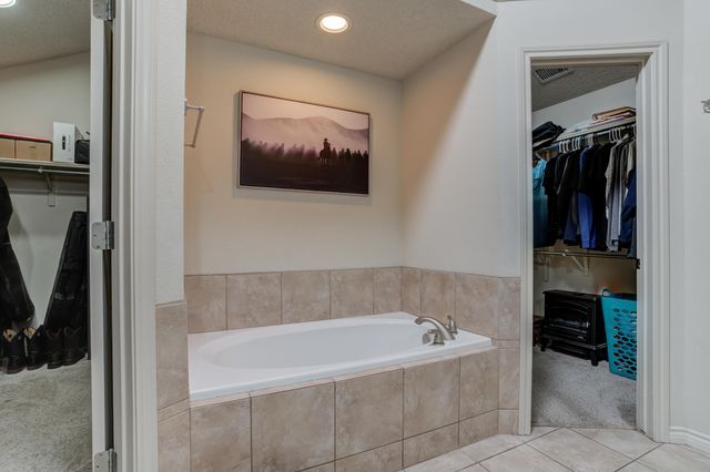 9203 Grover Avenue, Lubbock, TX 79424