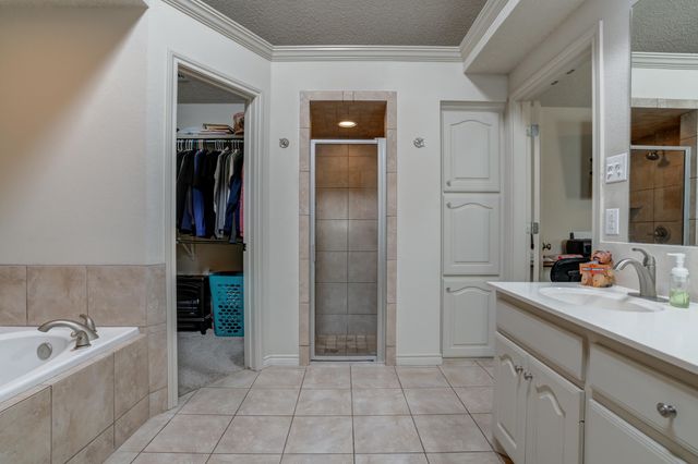 9203 Grover Avenue, Lubbock, TX 79424