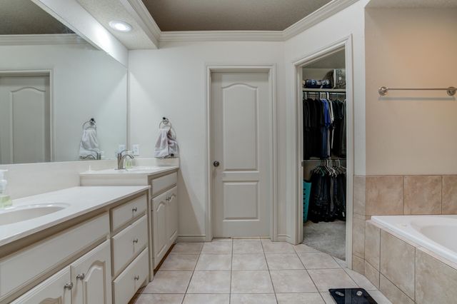 9203 Grover Avenue, Lubbock, TX 79424