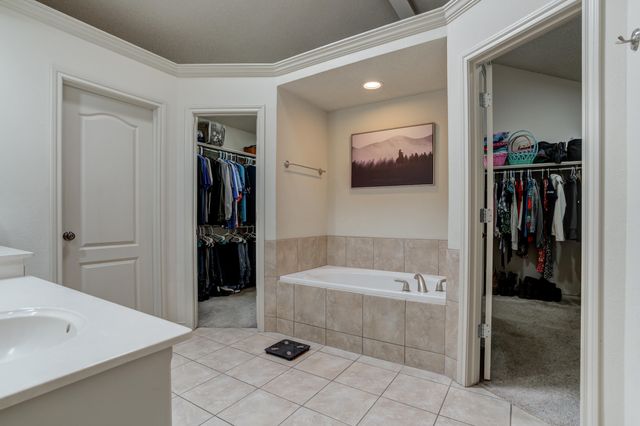 9203 Grover Avenue, Lubbock, TX 79424