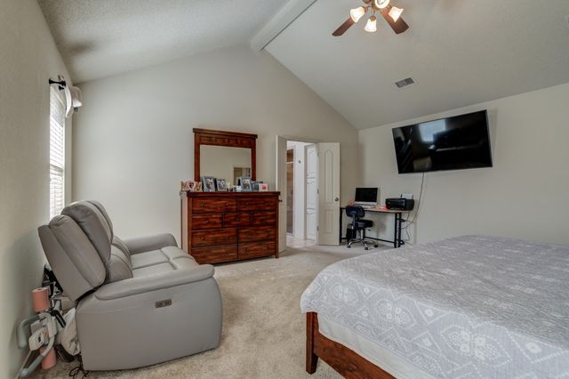 9203 Grover Avenue, Lubbock, TX 79424