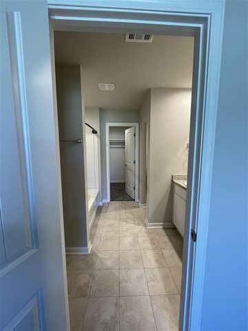 920 Saint James Dr Drive, Lake Charles, LA 70611