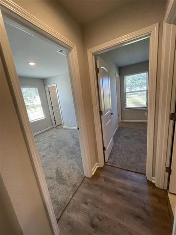 920 Saint James Dr Drive, Lake Charles, LA 70611