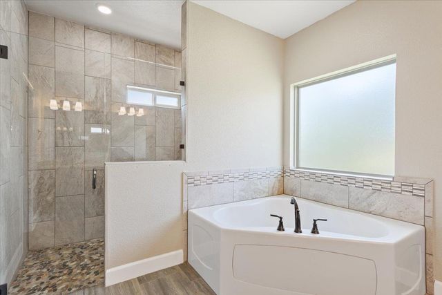 1066 Vista DR, Salado, TX 76571