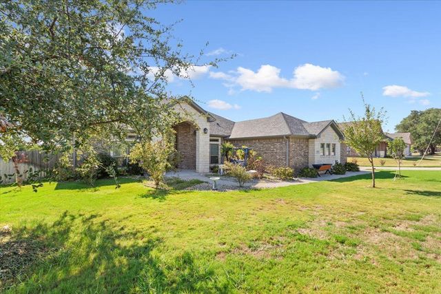 1066 Vista DR, Salado, TX 76571