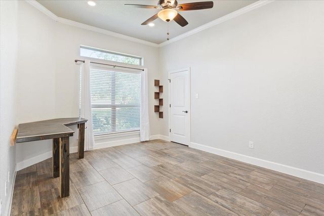 1066 Vista DR, Salado, TX 76571