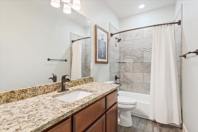 1066 Vista DR, Salado, TX 76571