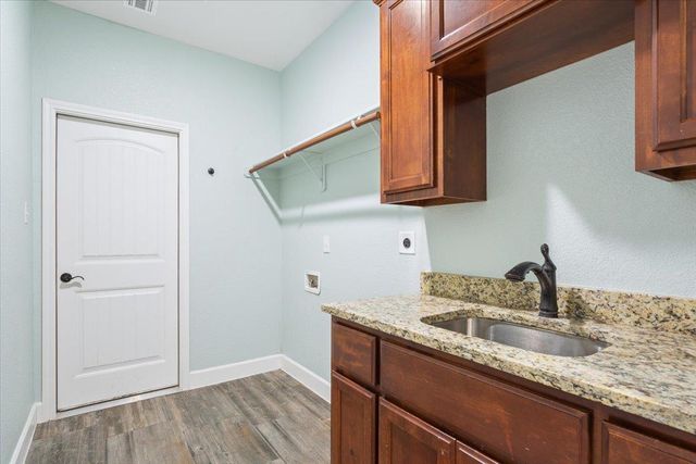 1066 Vista DR, Salado, TX 76571