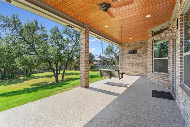 1066 Vista DR, Salado, TX 76571