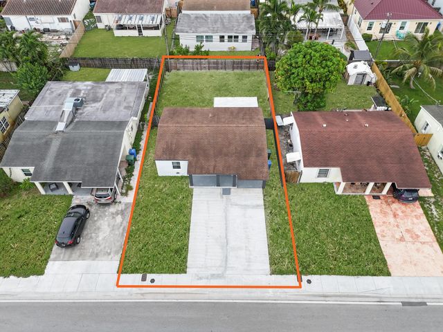 5209 N ANDREWS Avenue, Oakland Park, FL 33309