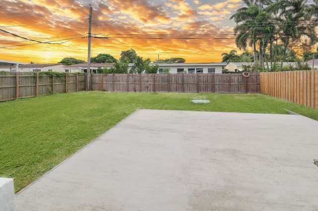 5209 N ANDREWS Avenue, Oakland Park, FL 33309