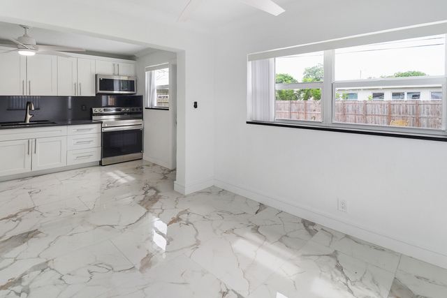 5209 N ANDREWS Avenue, Oakland Park, FL 33309