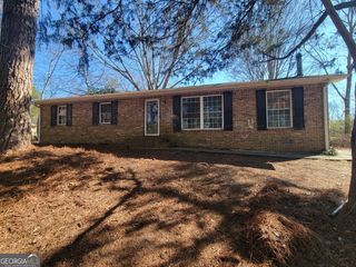 594 Kingston Lane NW, Conyers, GA 30012