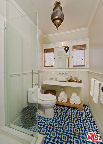 9052 Harland Avenue, West Hollywood, CA 90069