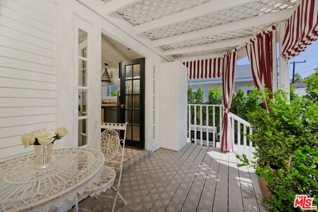 9052 Harland Avenue, West Hollywood, CA 90069