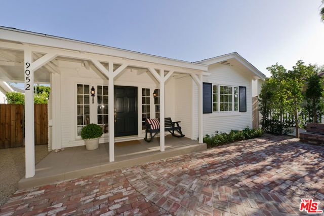 9052 Harland Avenue, West Hollywood, CA 90069