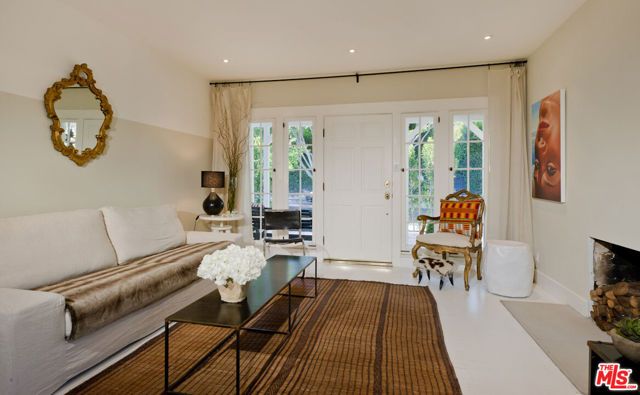 9052 Harland Avenue, West Hollywood, CA 90069