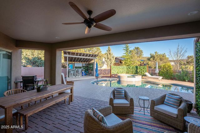 25 VIA DEL ARTE --, Sedona, AZ 86336