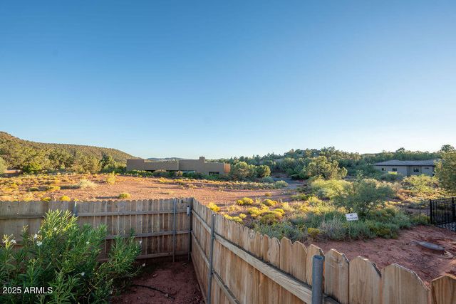 25 VIA DEL ARTE --, Sedona, AZ 86336