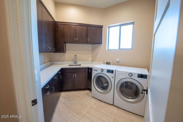 25 VIA DEL ARTE --, Sedona, AZ 86336