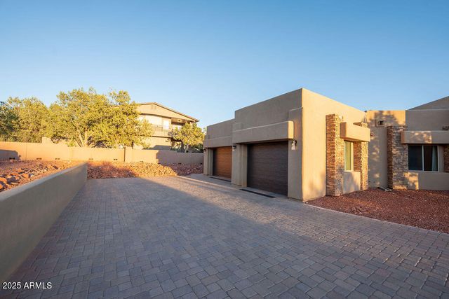 25 VIA DEL ARTE --, Sedona, AZ 86336