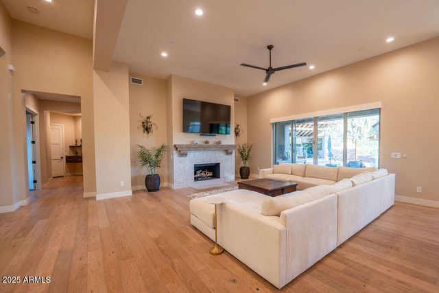 25 VIA DEL ARTE --, Sedona, AZ 86336