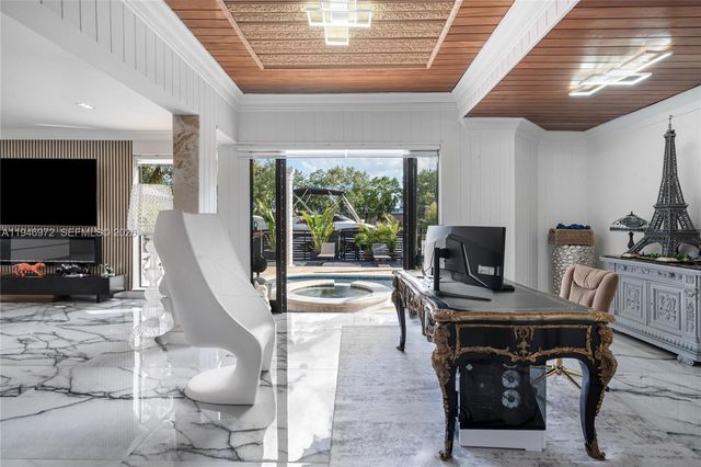 3400 NE 164th St, Eastern Shores, FL 33160