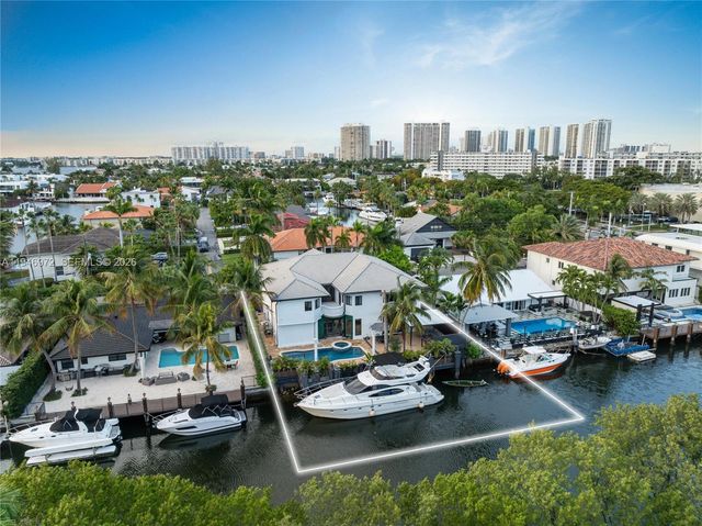 3400 NE 164th St, Eastern Shores, FL 33160