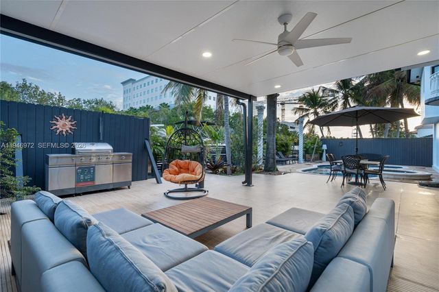 3400 NE 164th St, Eastern Shores, FL 33160