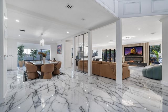 3400 NE 164th St, Eastern Shores, FL 33160