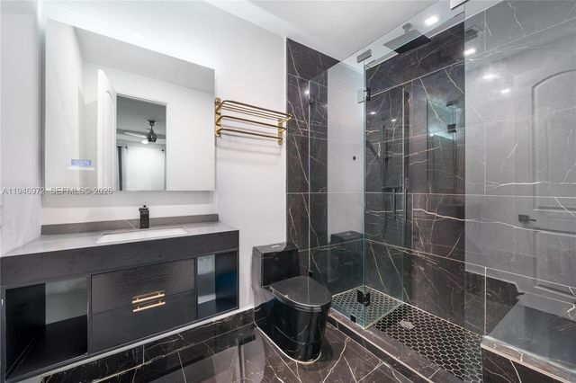 3400 NE 164th St, Eastern Shores, FL 33160