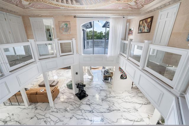 3400 NE 164th St, Eastern Shores, FL 33160