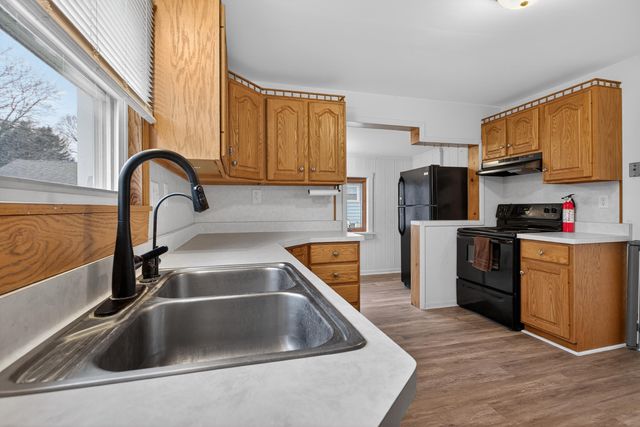 329 E Coler Street, Jackson, MI 49203