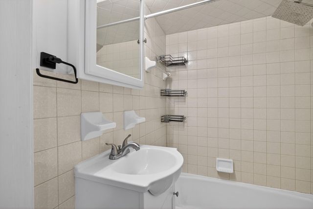 329 E Coler Street, Jackson, MI 49203